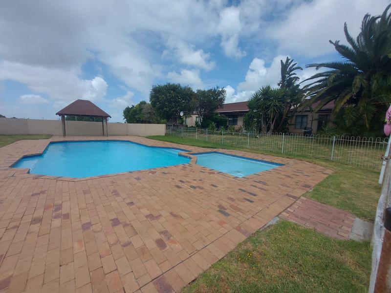 2 Bedroom Property for Sale in Milnerton Central Western Cape